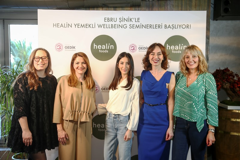 Healin Foods yemekli Wellbeing Seminerleri Asya Sadıklar Ebru Şinik Işın Görmüş